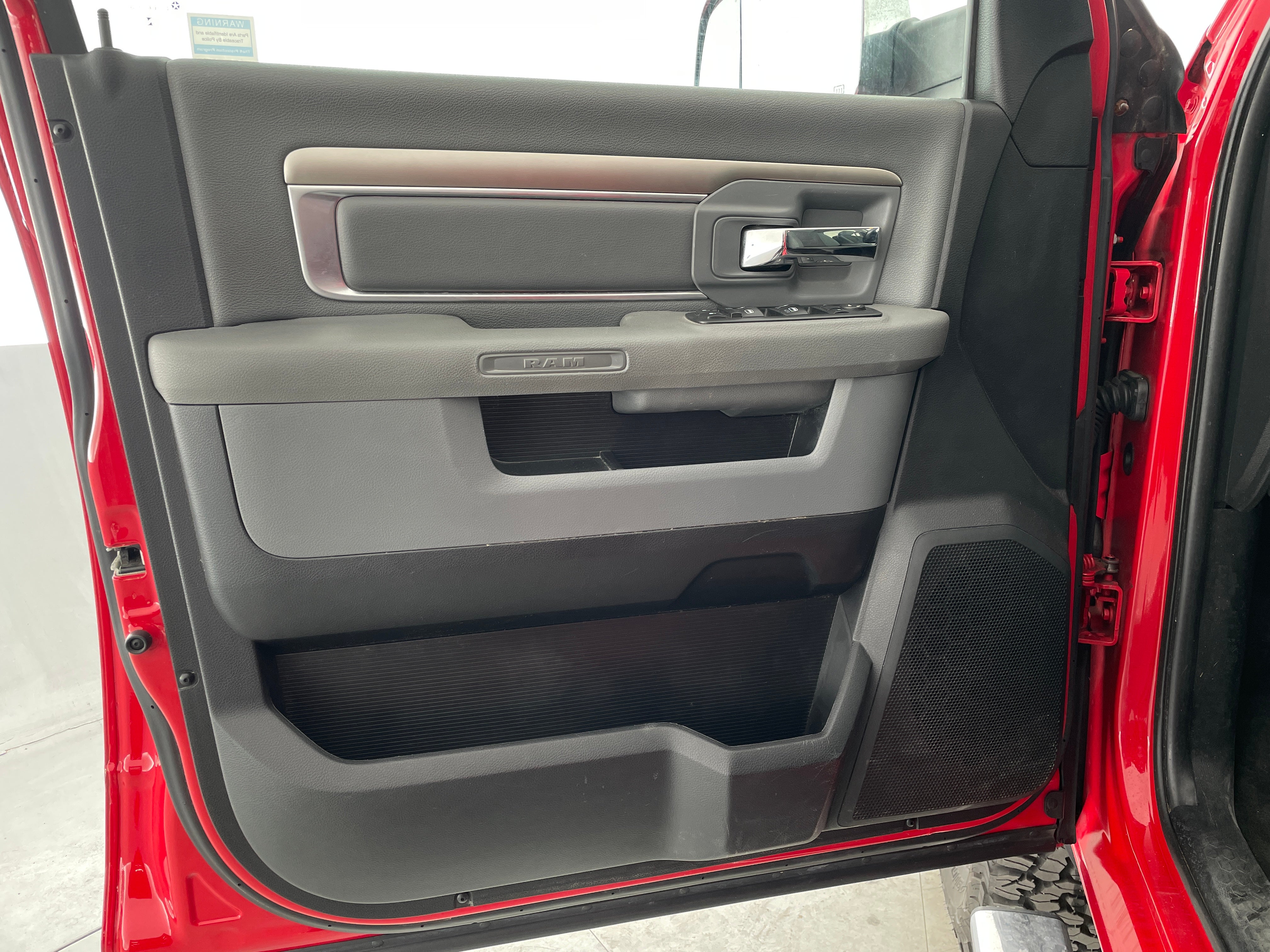 ram ram 2500 pickup 2016 3C6UR5DJ9GG125924 image ram ram 2500 pickup 2016 3C6UR5DJ9GG125924 image